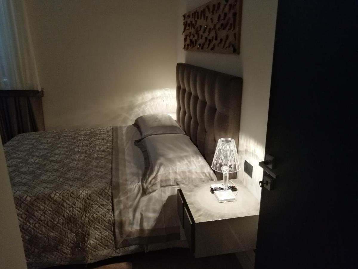 Casa vacanze Fafgrandsuitenapoli *