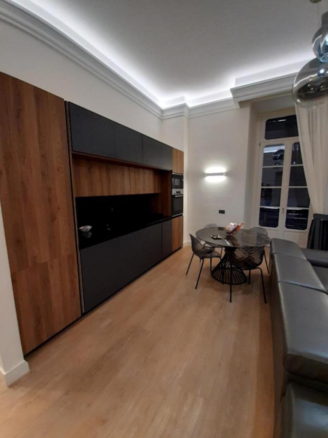 Fafgrandsuitenapoli * Napoli